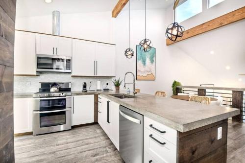Sea Bluff Beach Home