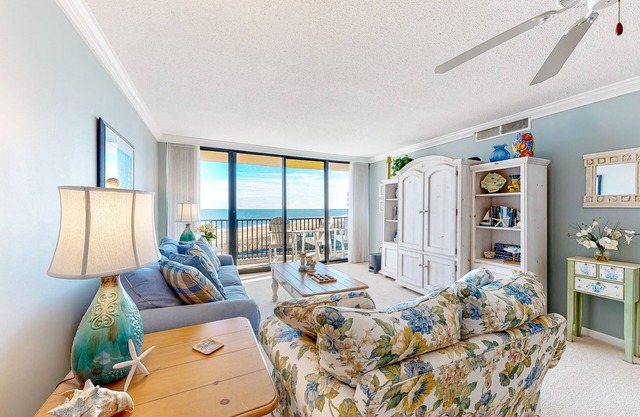 Sea Colony luxurious condo with beach views, balcony, 12 pools, gym, W/D, AC