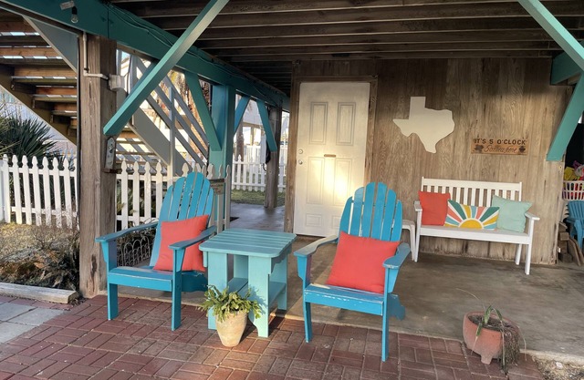 Sea Esta - Coastal Cottage! Close to the Water!