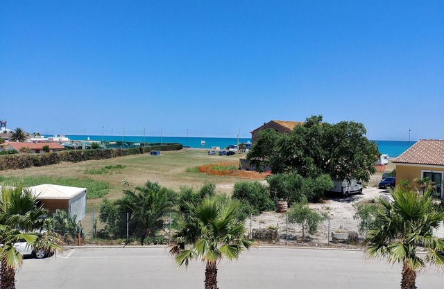 MEERESEITIGE WOHNUNG IN PORTO RECANATI