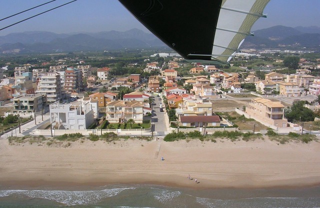 OFERTA ESPECIAL! Apartamento en primera linea de la playa Oliva , Fibra Óptica