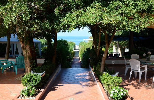 VILLA AM MEER - VILLA FERRERO DOMUS GAUDII 50 METER VOM MEER ENTFERNT