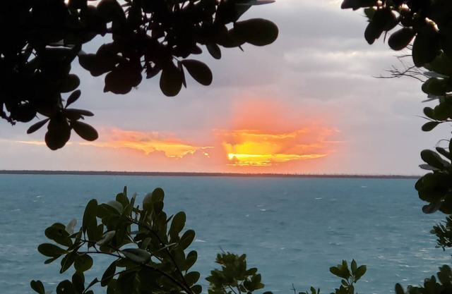SEA'N STARS - 4 bedroom home with a panoramic view overlooking the Sea of Abaco.