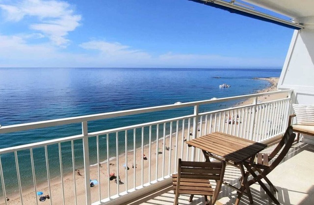 Sea of Dreams. Apartamento Frente al Mar. Ideal Para Parejas