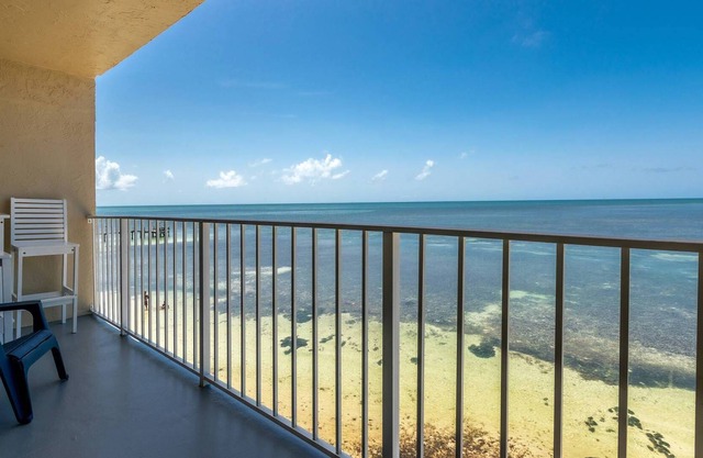 Sea Renity - Two Story Condo Directly On The Ocean, Incredible Views, Community Pool, Sandy Beach!!!