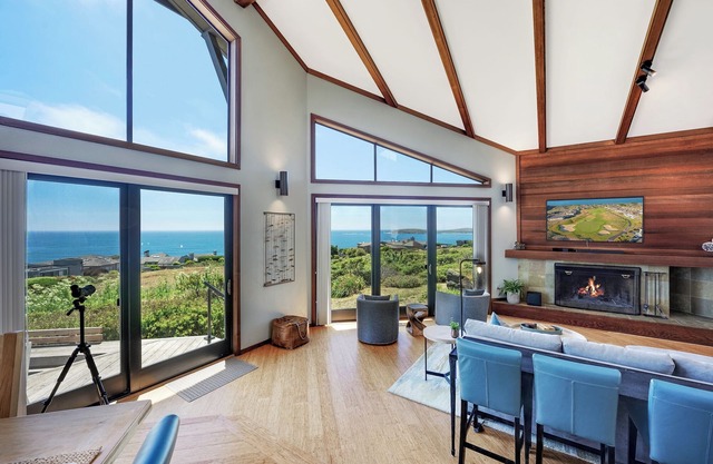 Sea-renity Panoramic Ocean Views, Wood Burning Fireplace, In-deck Hot Tub