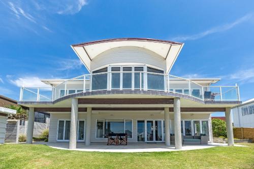 Sea Shells By The Shaw - Waihi Beach Holiday Home