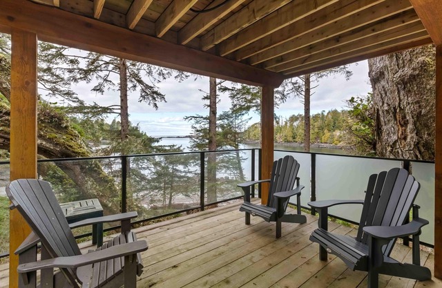 Terrace Beach I Hot Tub I Oceanfront I Hiking
