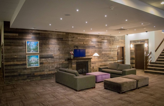 Sea to Sky Hotel & Conference Centre