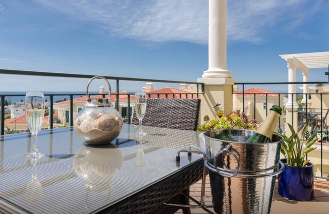 Sea View Apartment | Pool View| Prime Location