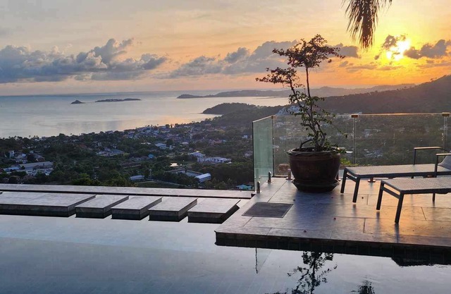 Sea View Villa mit Pool in Bophut Hill in der Nähe von Fischerdorf und der Wharf.