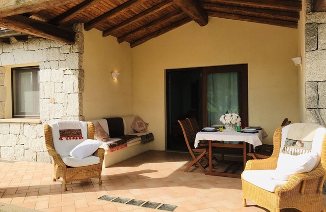 Villa mit Meerblick und Pool