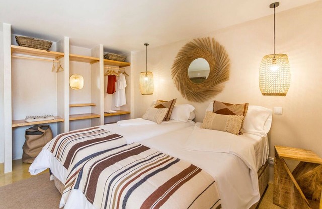 SEA´YA Family Surf Houses - Strand- und Bergparadies
