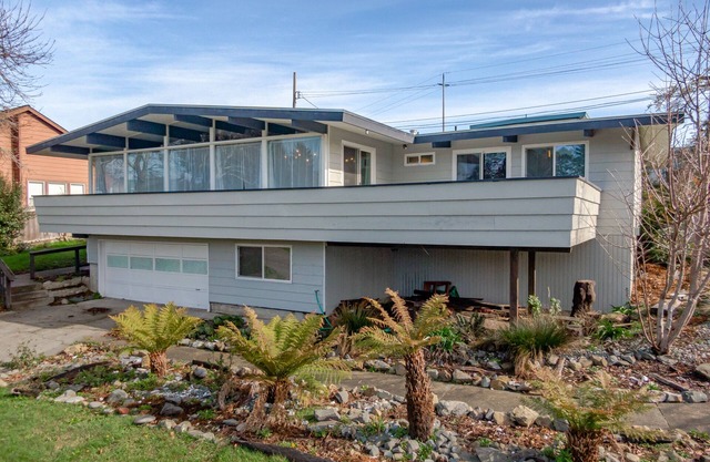 Seabreeze Chalet