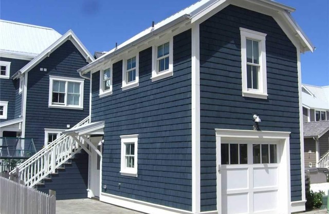 Seabrook's The Ladybug: A cozy studio for two!