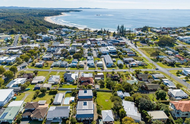 Seadream on Nelson. New Listing. pet Friendly , 300m Stroll to Beach and Cafes