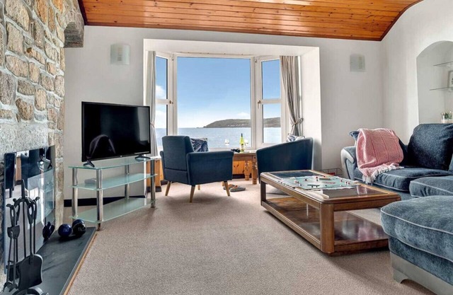 * New Property * Atemberaubende Aussicht auf das Meer und ganz in der Nähe des Jubiläumspools und der Promenade