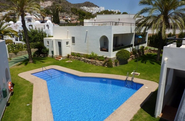 Seafront holiday apartment for 2 people with sea views for a perfect vacation!