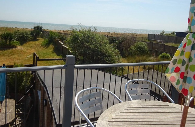 Seafront Family House With Direct Access to the Beach and Dunes