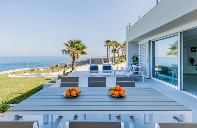 Villa am Meer mit Whirlpool und direktem Zugang zum Meer