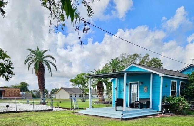 Seahorse Suite Efficiency Apartment