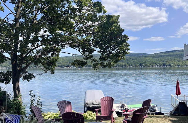 Seamus and Shea’s West Lake Retreat-sleeps 15