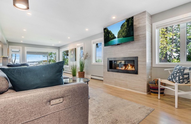 Seas the Bay Oceanview Suite