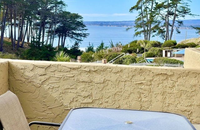 Seascape 214 is a Must See 1 bedroom unit w/amazing Oceanview & large balcony!