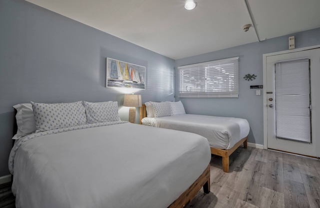 Seashore Condo Hotel Two Bedroom Suite, Spacious Fire Island Escape, Near Ferry - With Bay Views and Steps from the Beach.