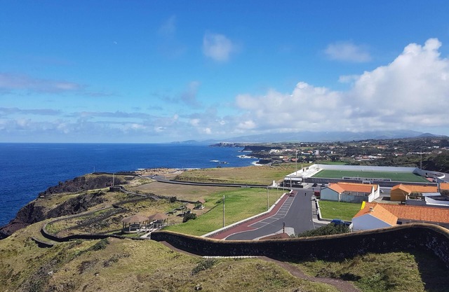 EasSeaside Azores Villa mit natürlichem Pool, Terrasse und Grill