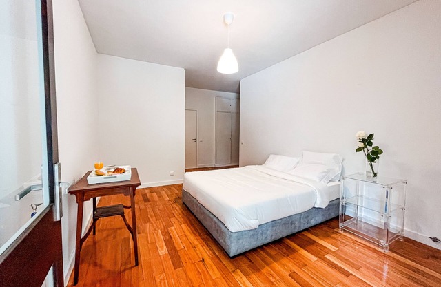 Seaside Elegance and Tranquility: Your Luxurious Porto Getaway