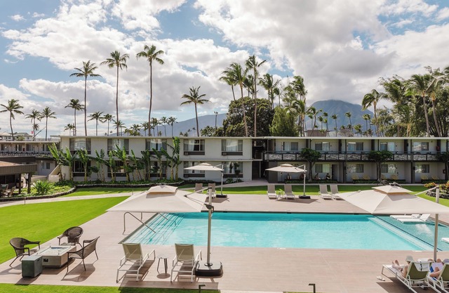 Seaside Gem! 2 Pet-Friendly Units, Minutes to Maui Tropical Plantation!