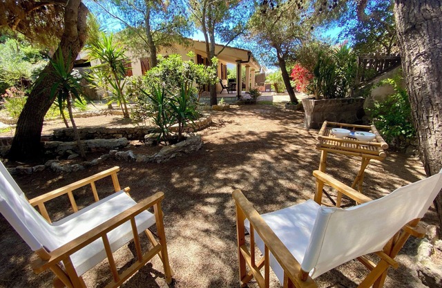 Seaside House with Large Garden for Families in the Sinis Peninsula