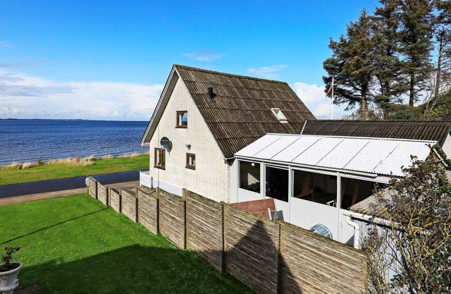 Kustenrefugium in Hvalpsund-By Traum