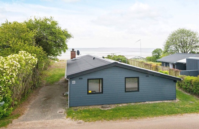 Strandhaus mit Schaukel -- By Traum Ferienwohnungen