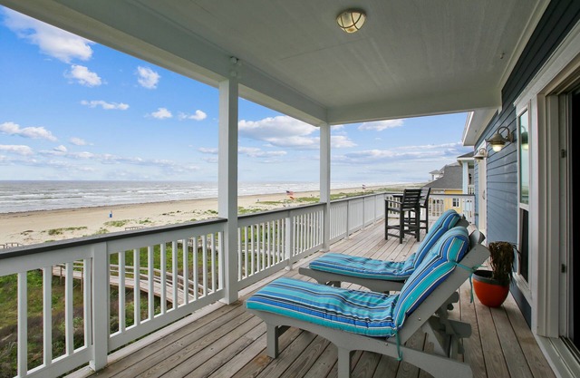 Seaside Sanctuary | Pet Friendly, Beach Front!