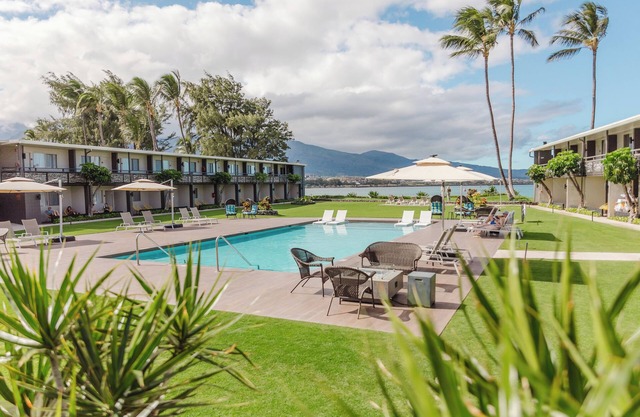 Seaside Serenity: Discover Maui, Pool & Iao Valley Adventure!