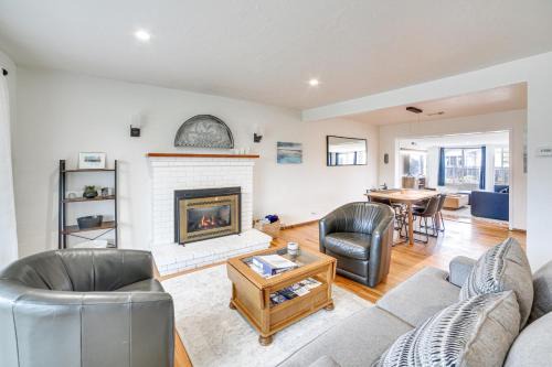 Seaside Vacation Rental with Patio Near Monterey Bay