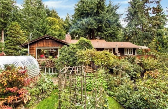 Seattle Vintage Retreat