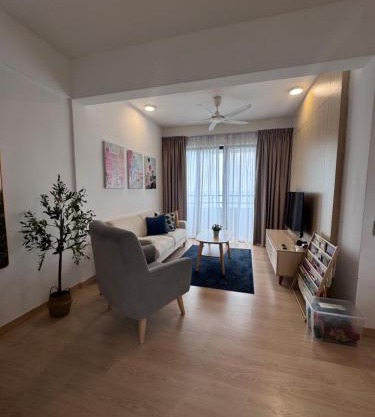 SEAVIEW - BEACHFRONT - 2BR Apartment - Corner Unit- Mutiara Melaka Beach Resort Pantai Puteri