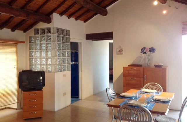 Seaview cozy penthouse 300m walk to the beach, large terrace. Center Village.