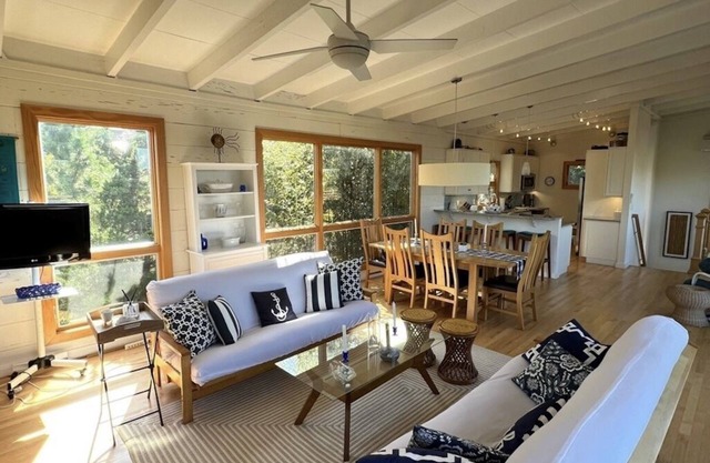 Seaview, Fire Island - Renovierte 2-stöckige Hausstufen vom Strand entfernt