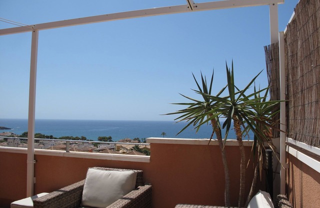 Meerblick-Penthouse in Isla Plana, Mojon Hills