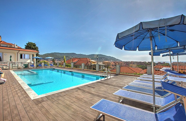 Seaview Pool Retreat - B25, Andora, Italy