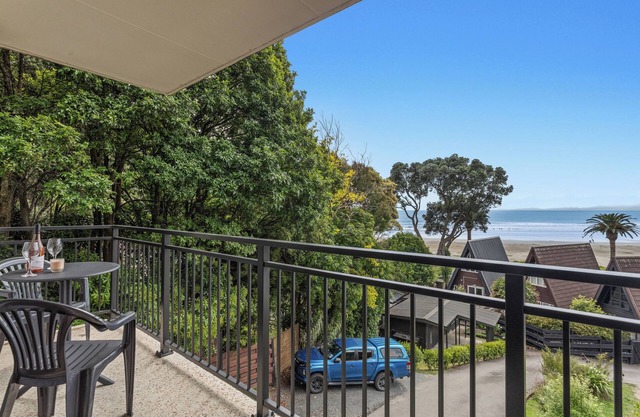 Seaview Studio West End Ohope Beach