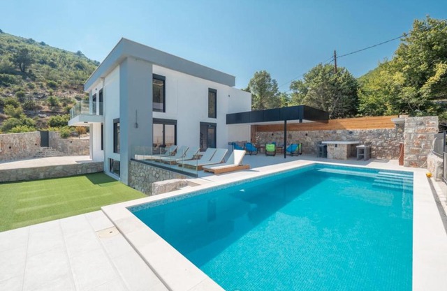 Seaview Villa with pool-Vanja
