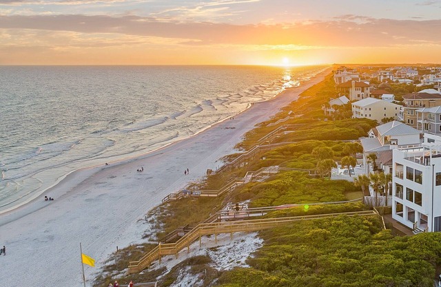 🐚🐬 Seawalk Sanctuary | Private Beach Access | Rooftop Pool | 30A Views | Free Chair Service