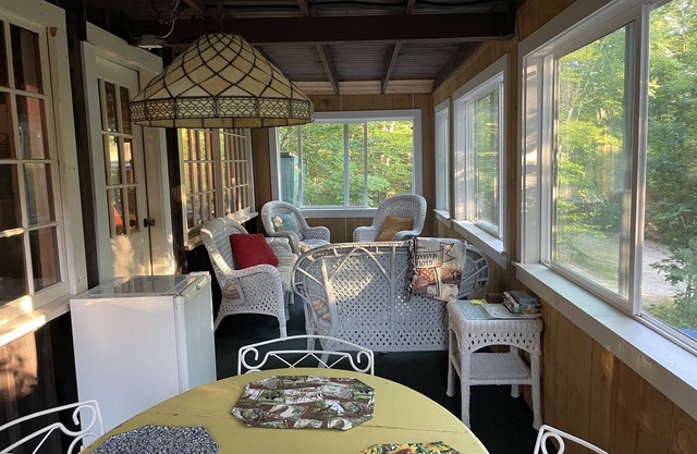 Sebago cottage with beach & boat launch