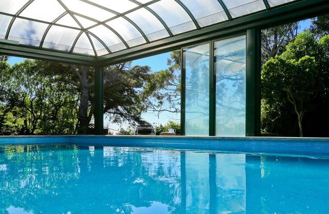 Secluded houses with pool in Cascais countryside, near Guincho beach