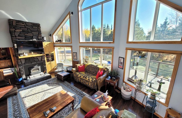 Secluded 5 Bedroom Cabin in the woods